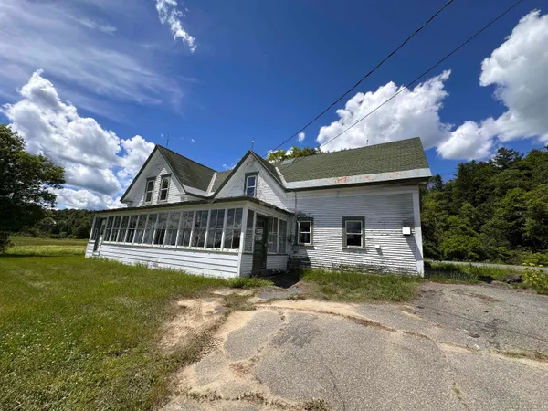$195,000 | 28 Stevens Loop, Lyndon, VT 05851