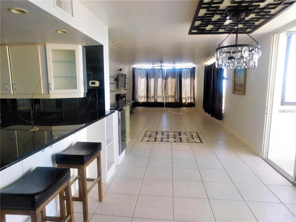 627 Alhambra Road, Unit 603 Venice, FL 34285 - Photo 11 of 23