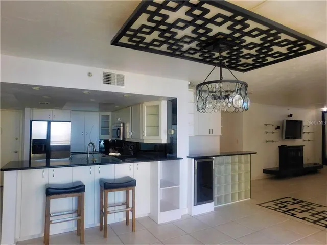 $3,300 | 627 Alhambra Road, Unit 603, Venice, FL 34285