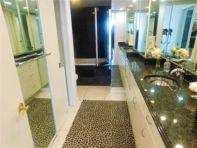 $3,300 | 627 Alhambra Road, Unit 603, Venice, FL 34285