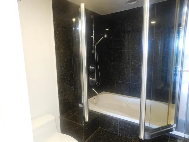 $3,300 | 627 Alhambra Road, Unit 603, Venice, FL 34285