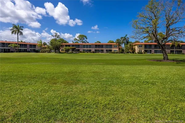 $119,888 | 1943 Southwest Palm City Road, Unit 22D, Stuart, FL 34994