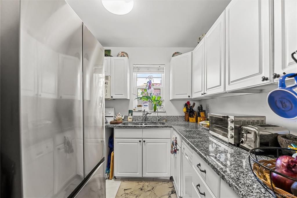 1943 Southwest Palm City Road, Unit 22D Stuart, FL 34994 - Photo 7 of 26