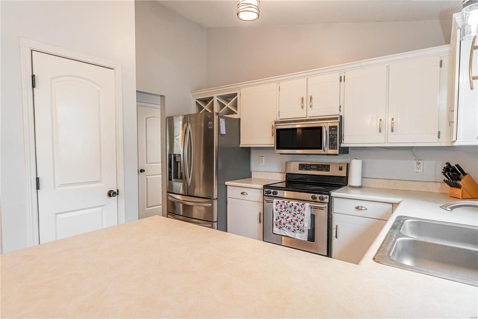 802 Williams Drive Eureka, MO 63025 - Photo 8 of 33