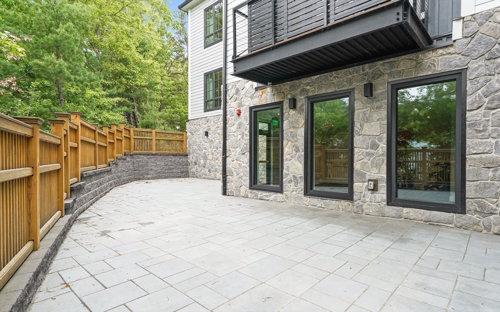 148 Weston Road, Unit 304 Wellesley, MA 02482 - Photo 26 of 33