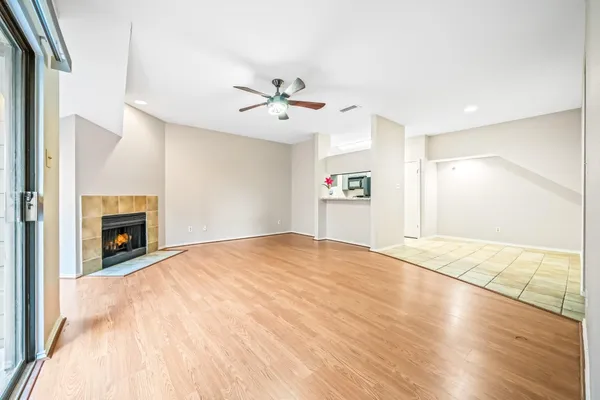 $1,750 | 2023 Gentryside Drive, Unit 204, Houston, TX 77077