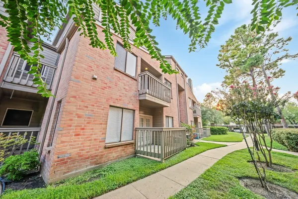 $1,750 | 2023 Gentryside Drive, Unit 204, Houston, TX 77077