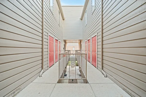 $1,750 | 2023 Gentryside Drive, Unit 204, Houston, TX 77077