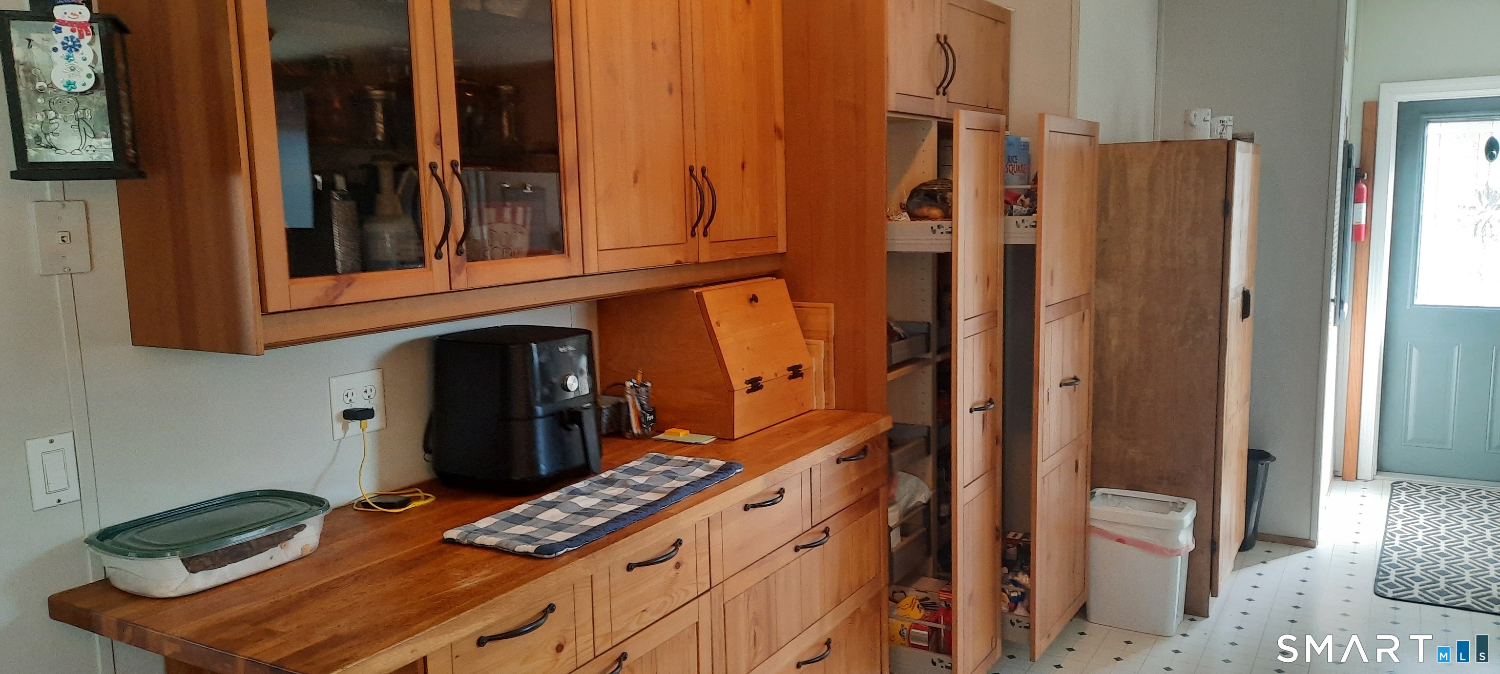 10 Elizabeth Lane Windham, CT 06256 - Photo 6 of 30