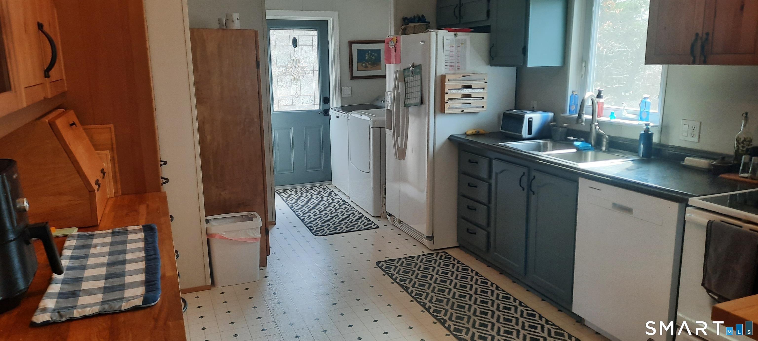 10 Elizabeth Lane Windham, CT 06256 - Photo 7 of 30