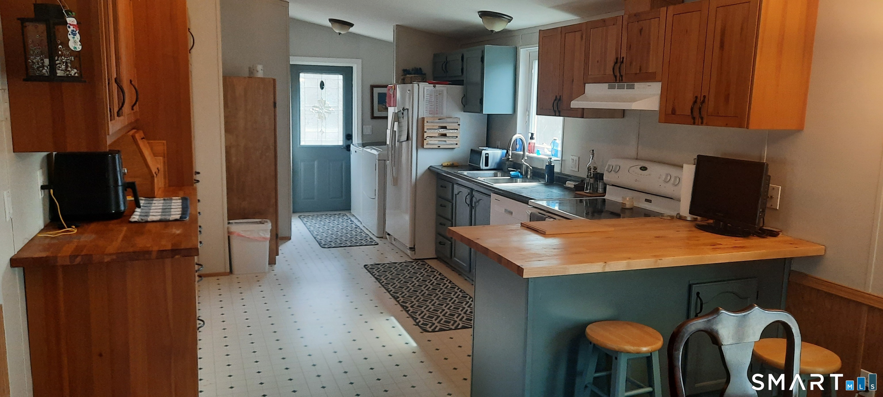 10 Elizabeth Lane Windham, CT 06256 - Photo 8 of 30