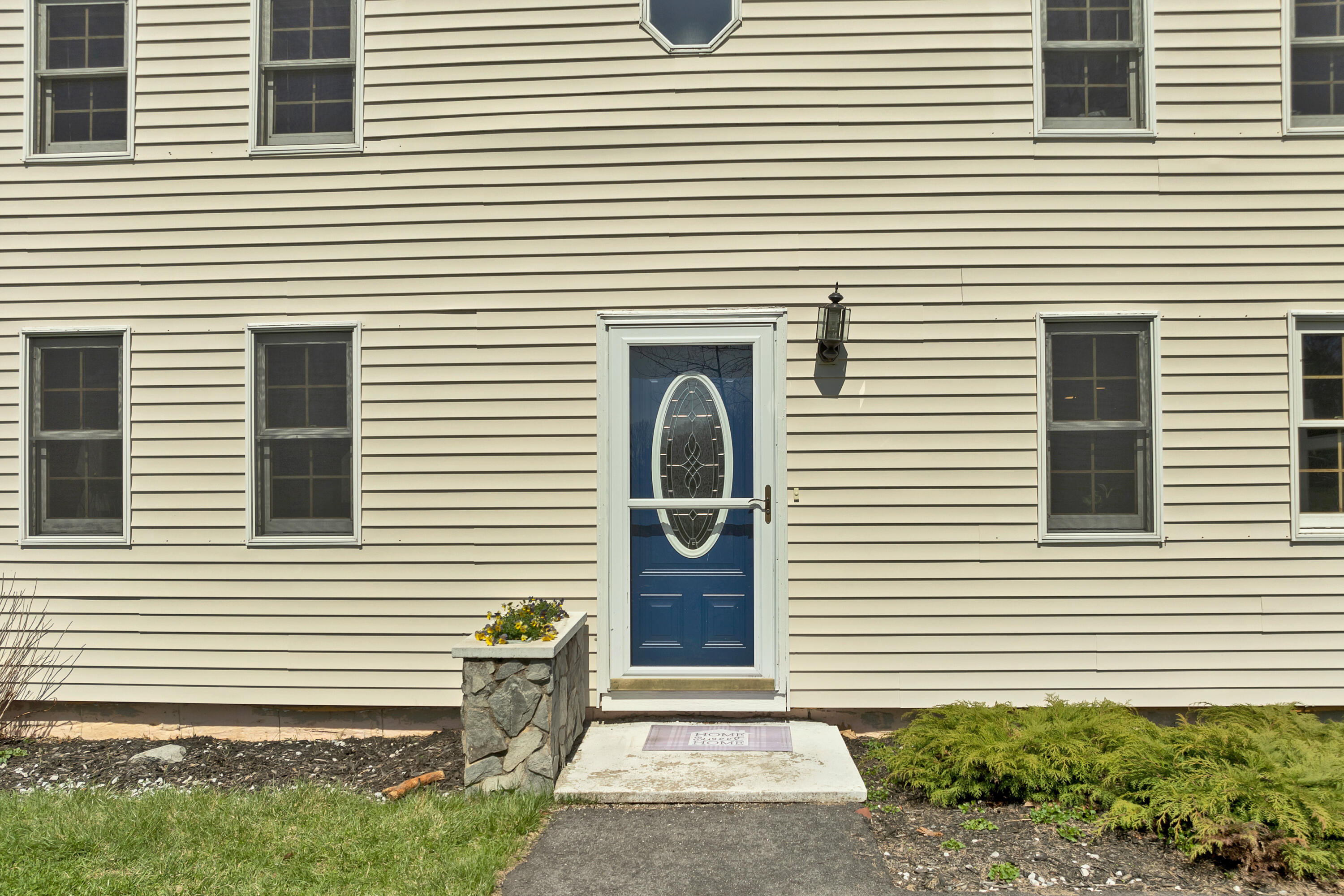 12 Hummingbird Lane Standish, ME 04085 - Photo 4 of 69 12Hummingbird002