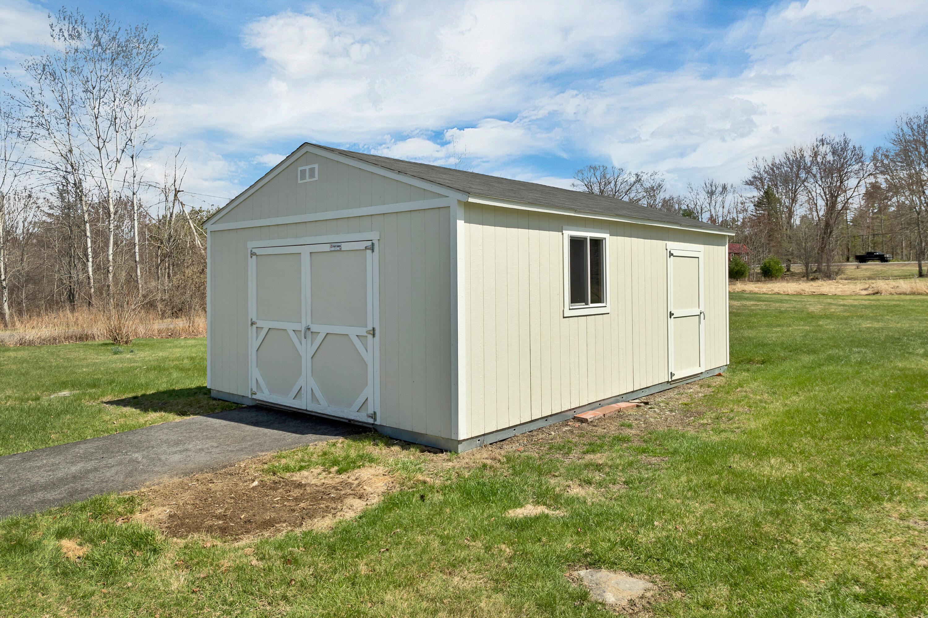 12 Hummingbird Lane Standish, ME 04085 - Photo 5 of 69 12Hummingbird003