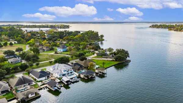 a view of a lake with houses
