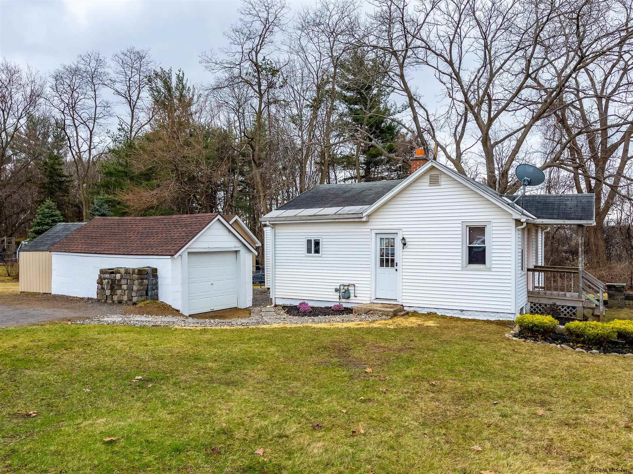 100 Evans Road Rotterdam, NY 12306 - Photo 1 of 24 Photo 1