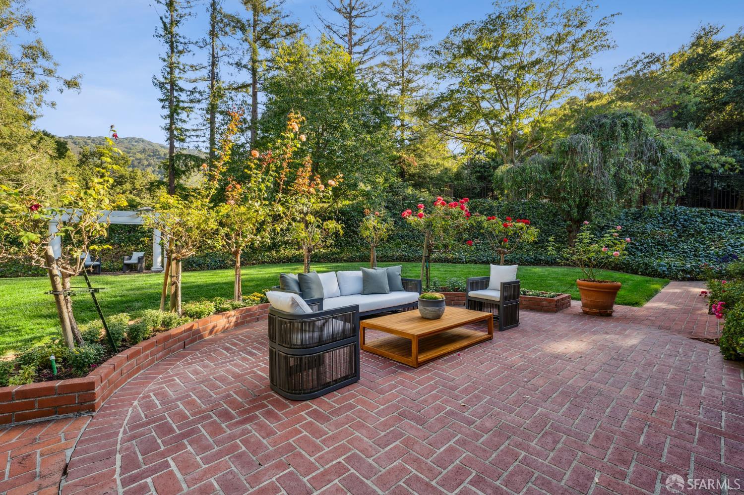 16244 Kennedy Road Los Gatos, CA 95032 - Photo 13 of 67