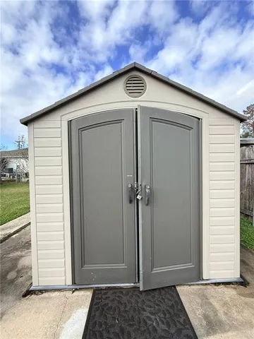 $245,000 | 720 Keller Avenue, Westwego, LA 70094