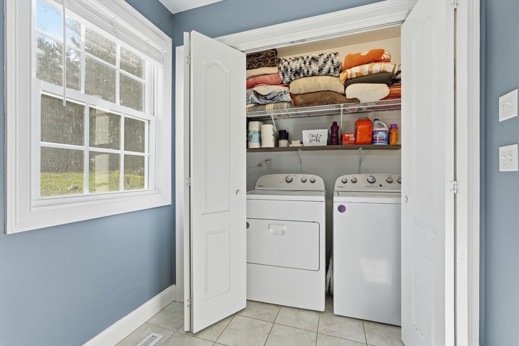 232 Russellville Road Westfield, MA 01085 - Photo 18 of 42 Gallery Image 18