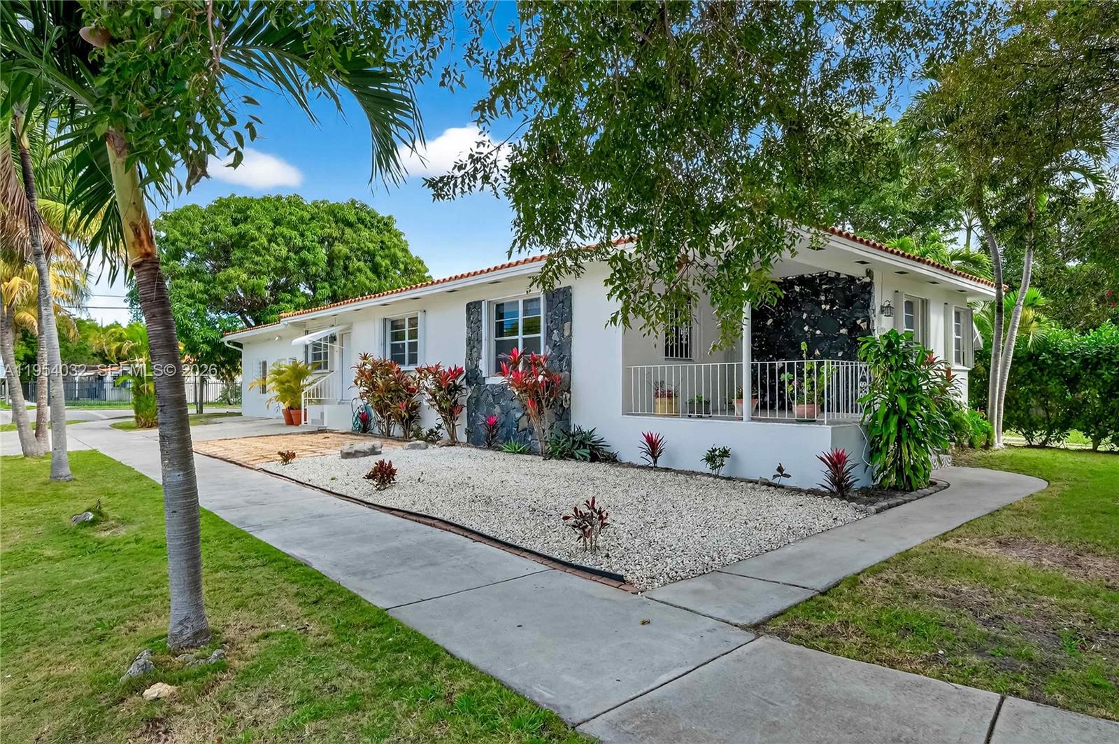 2399 Southwest 26th Lane Miami, FL 33133 - Photo 39 of 43