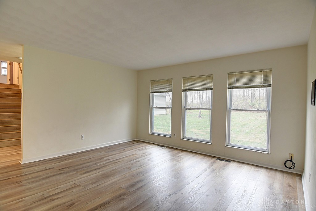 3159 Rocky Point Road Springfield, OH 45502 - Photo 11 of 40 Gallery Image 11