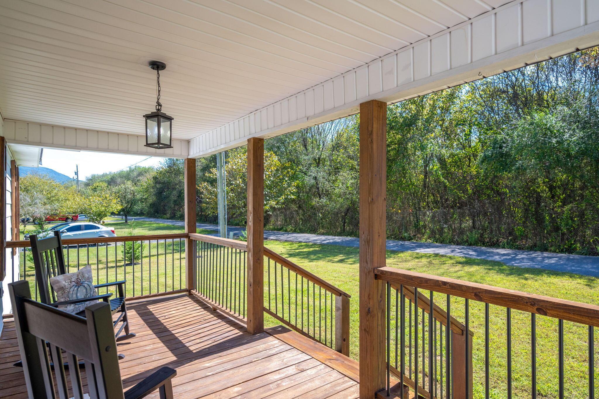 381 Harmon Drive Dunlap, TN 37327 - Photo 3 of 34 5-web-or-mls-DSC_0713