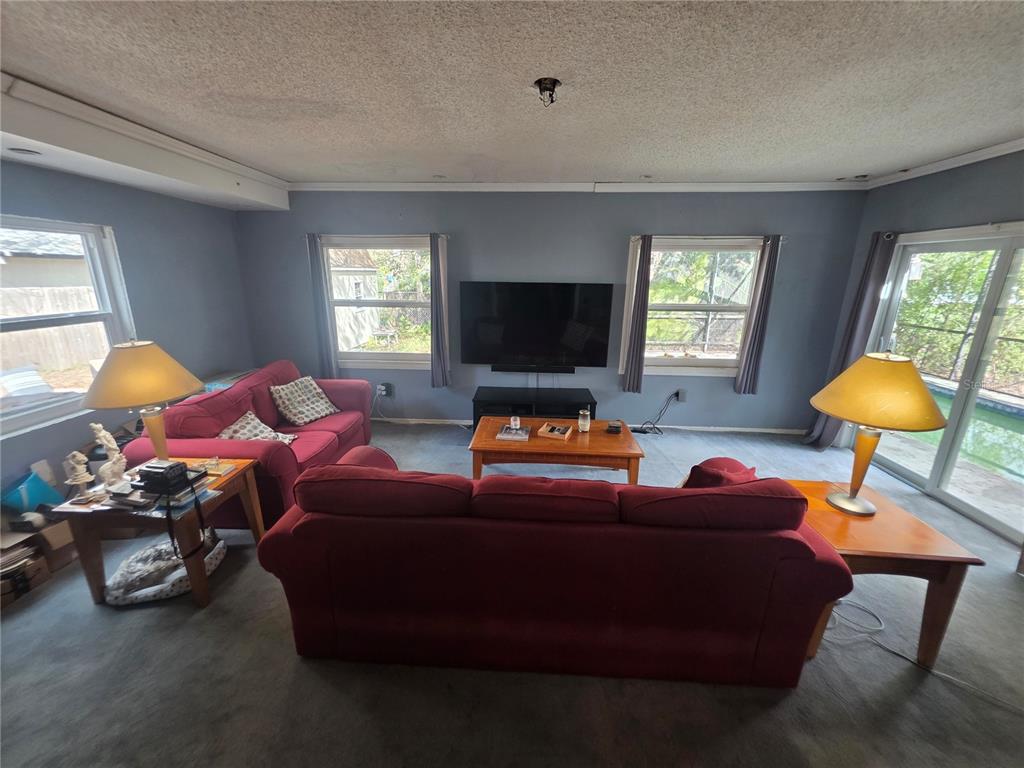 1015 Rhodes Avenue Sarasota, FL 34237 - Photo 11 of 17