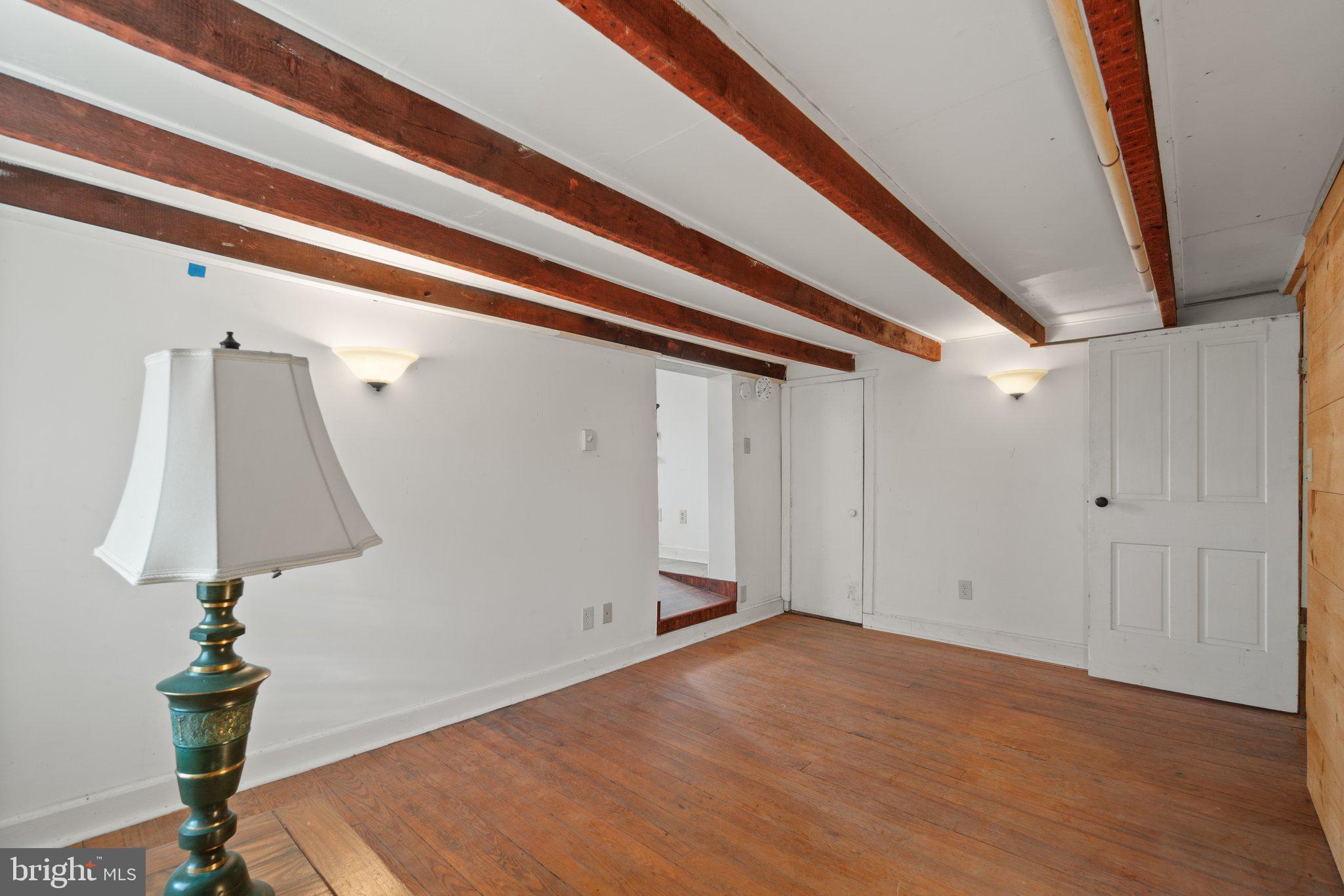 10819 Shanktown Road Big Pool, MD 21711 - Photo 56 of 79 a very nice looking room with a potted plant