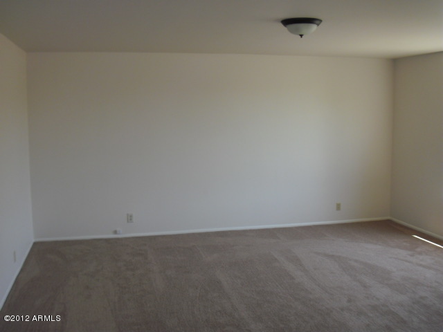 6640 East Decatur Street Mesa, AZ 85205 - Photo 4 of 5 Living room