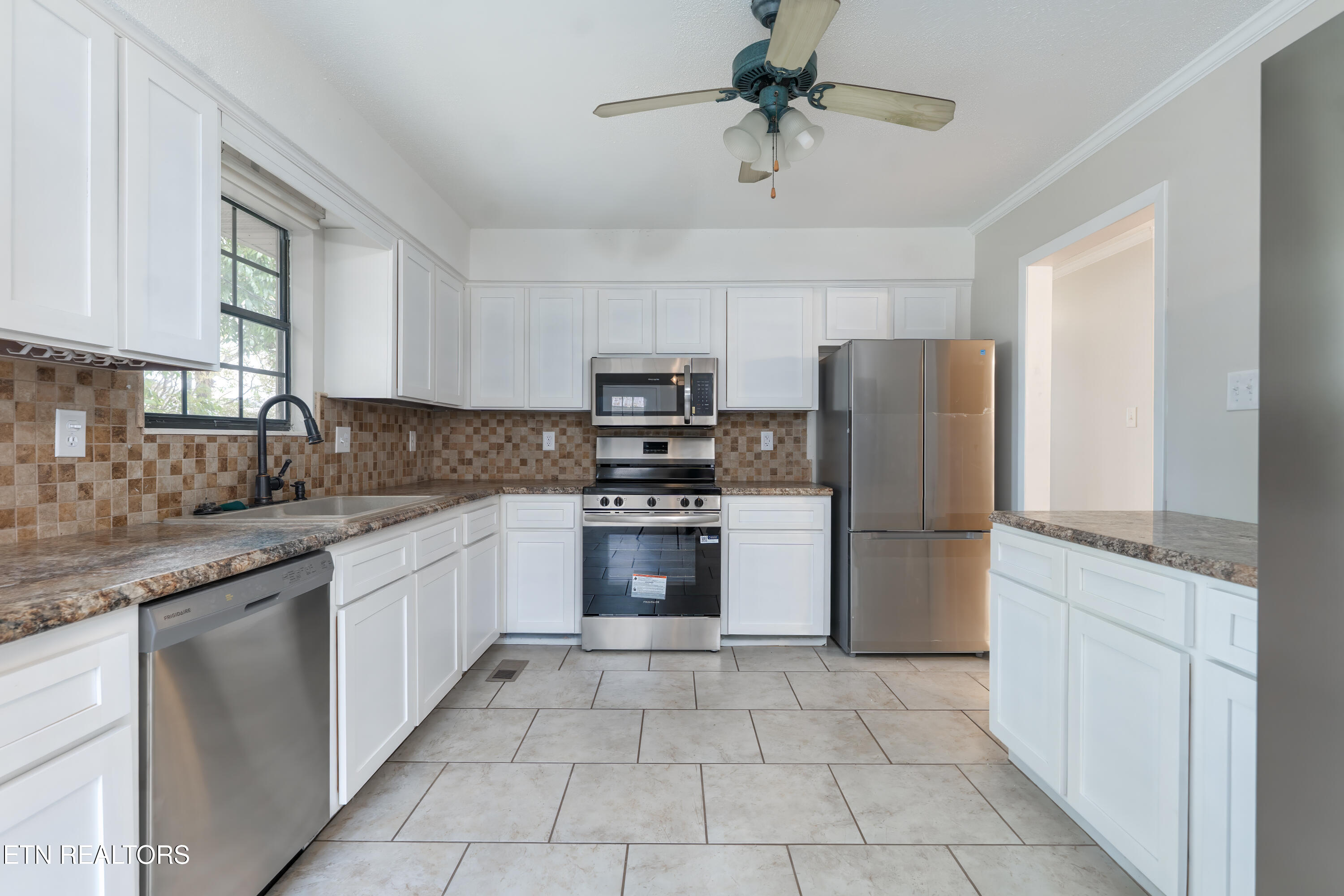 803 Rugby Place Maryville, TN 37804 - Photo 9 of 29 _DSC6226-Edit-Edit