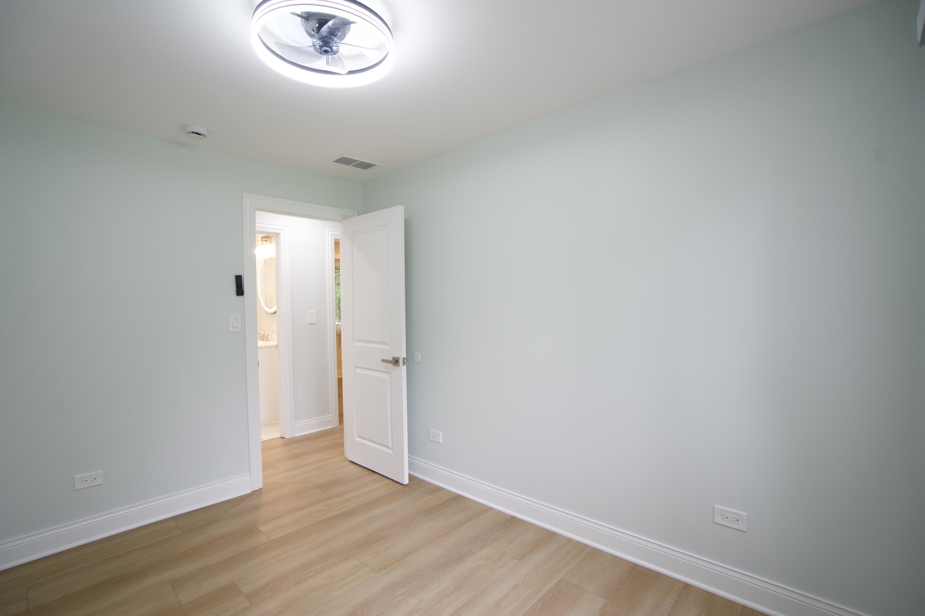 2010 South Benton Center Road Benton Harbor, MI 49022 - Photo 20 of 32 A7409093