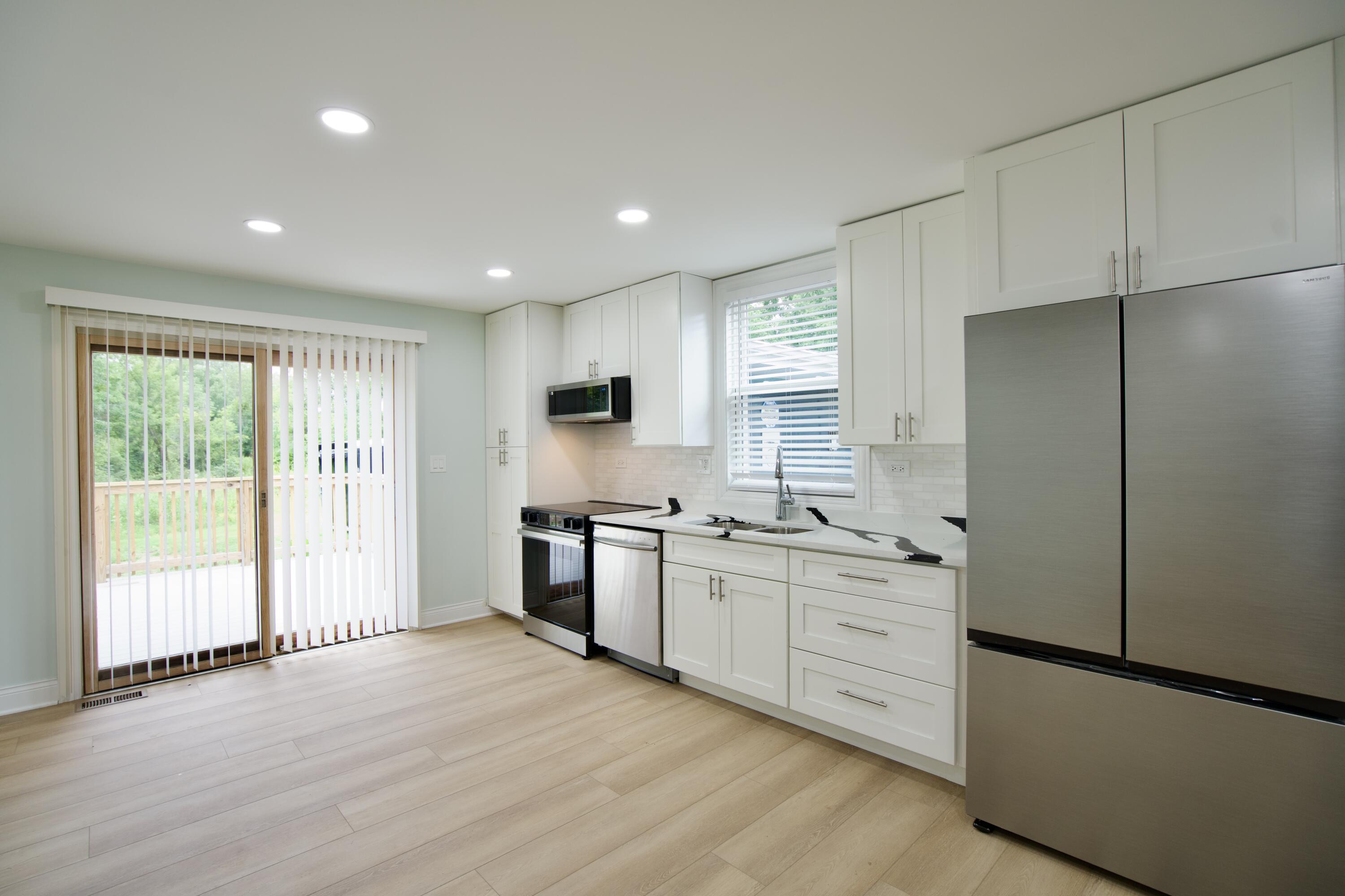 2010 South Benton Center Road Benton Harbor, MI 49022 - Photo 9 of 32 A7409098