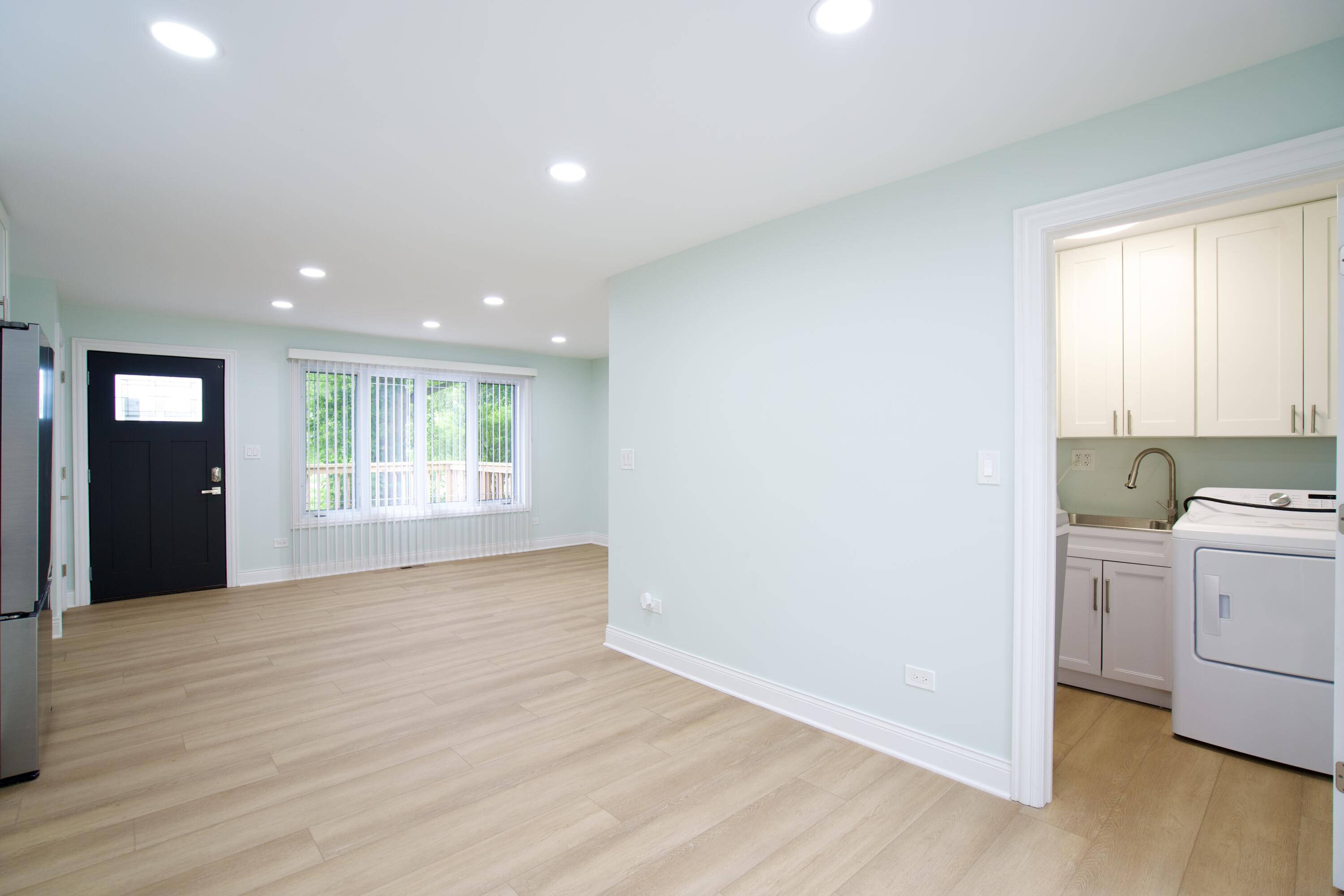 2010 South Benton Center Road Benton Harbor, MI 49022 - Photo 10 of 32 A7409100