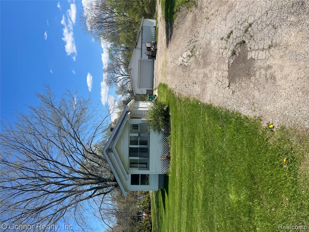 1908 Range Road Port Huron, MI 48060 - Photo 1 of 16