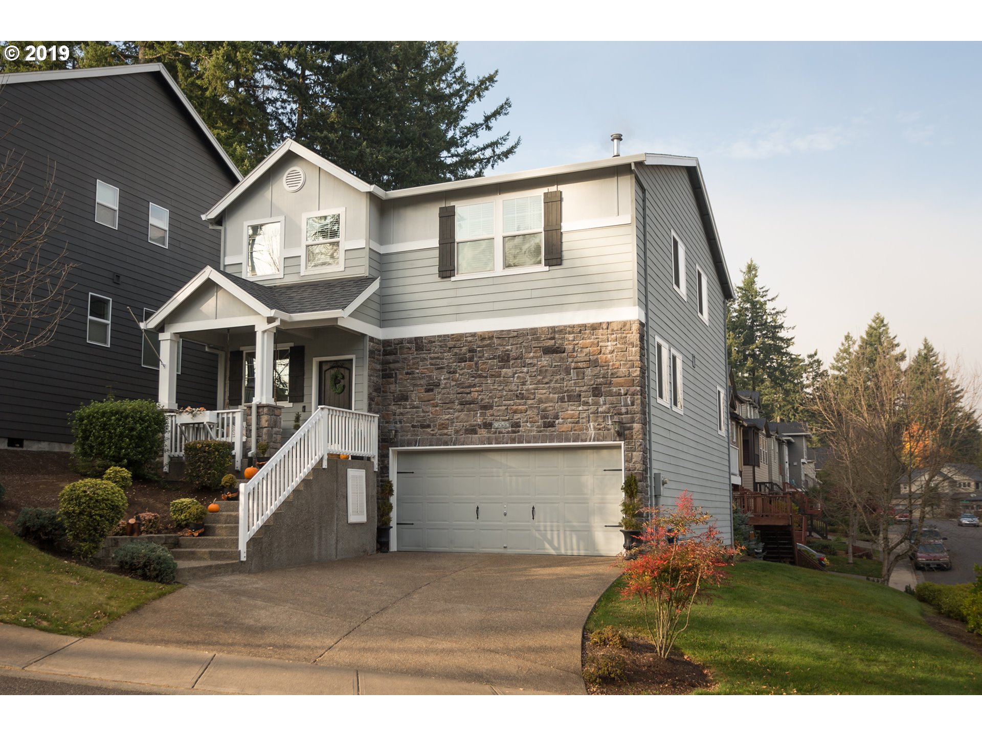 9555 Southwest Diamond View Way Beaverton, OR 97007 - Photo 1 of 32 Gallery Image 1