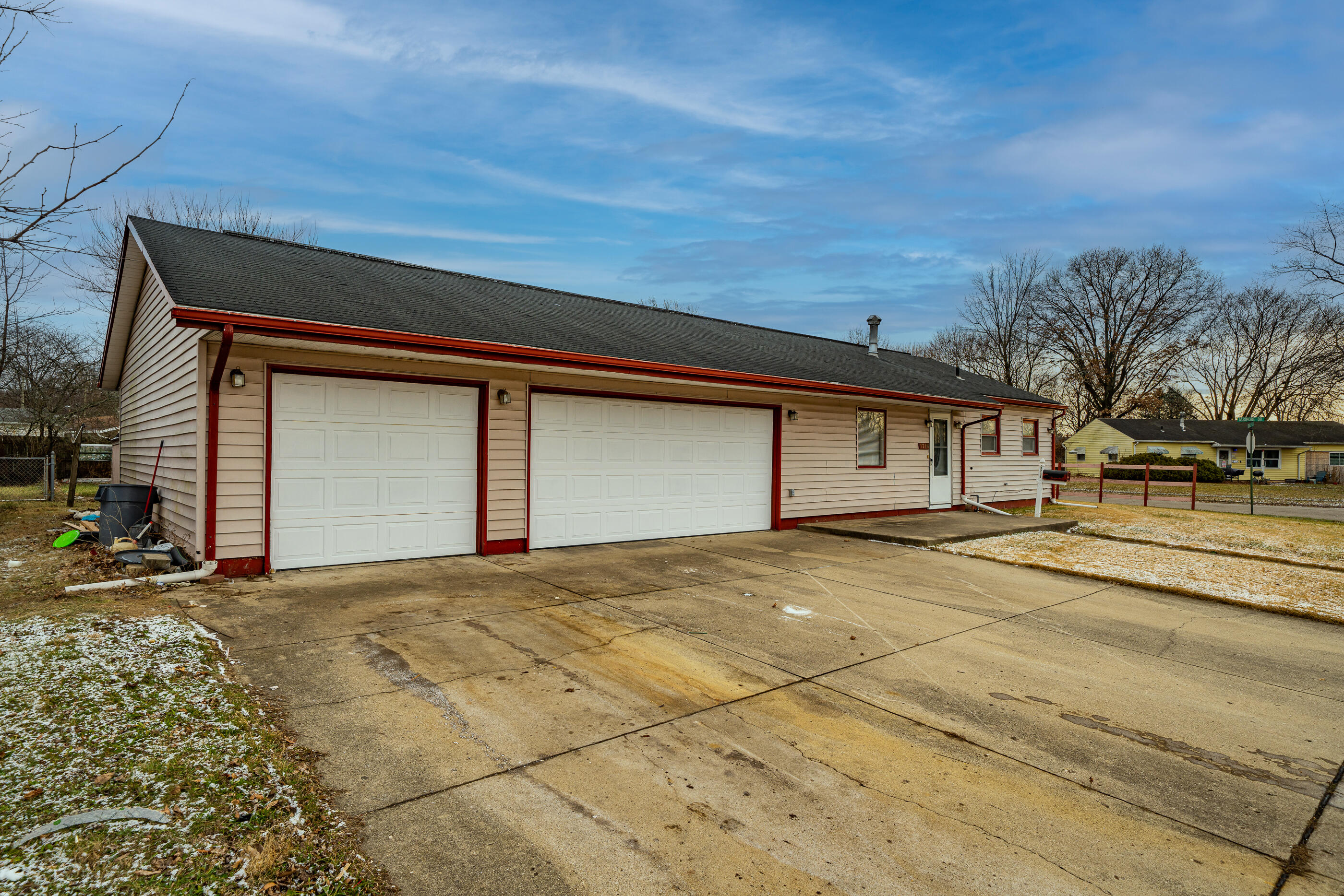 1716 Portage Path Springfield, OH 45506 - Photo 19 of 27