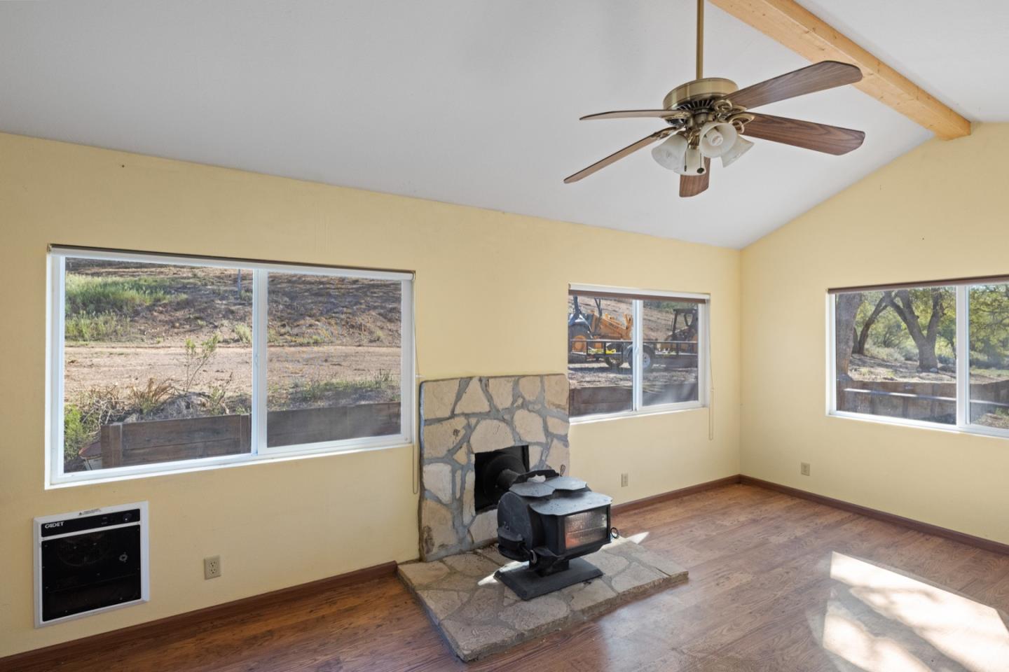 43515 East Carmel Valley Road Greenfield, CA 93927 - Photo 34 of 38