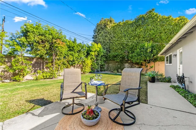 a view of a garden with a fountain