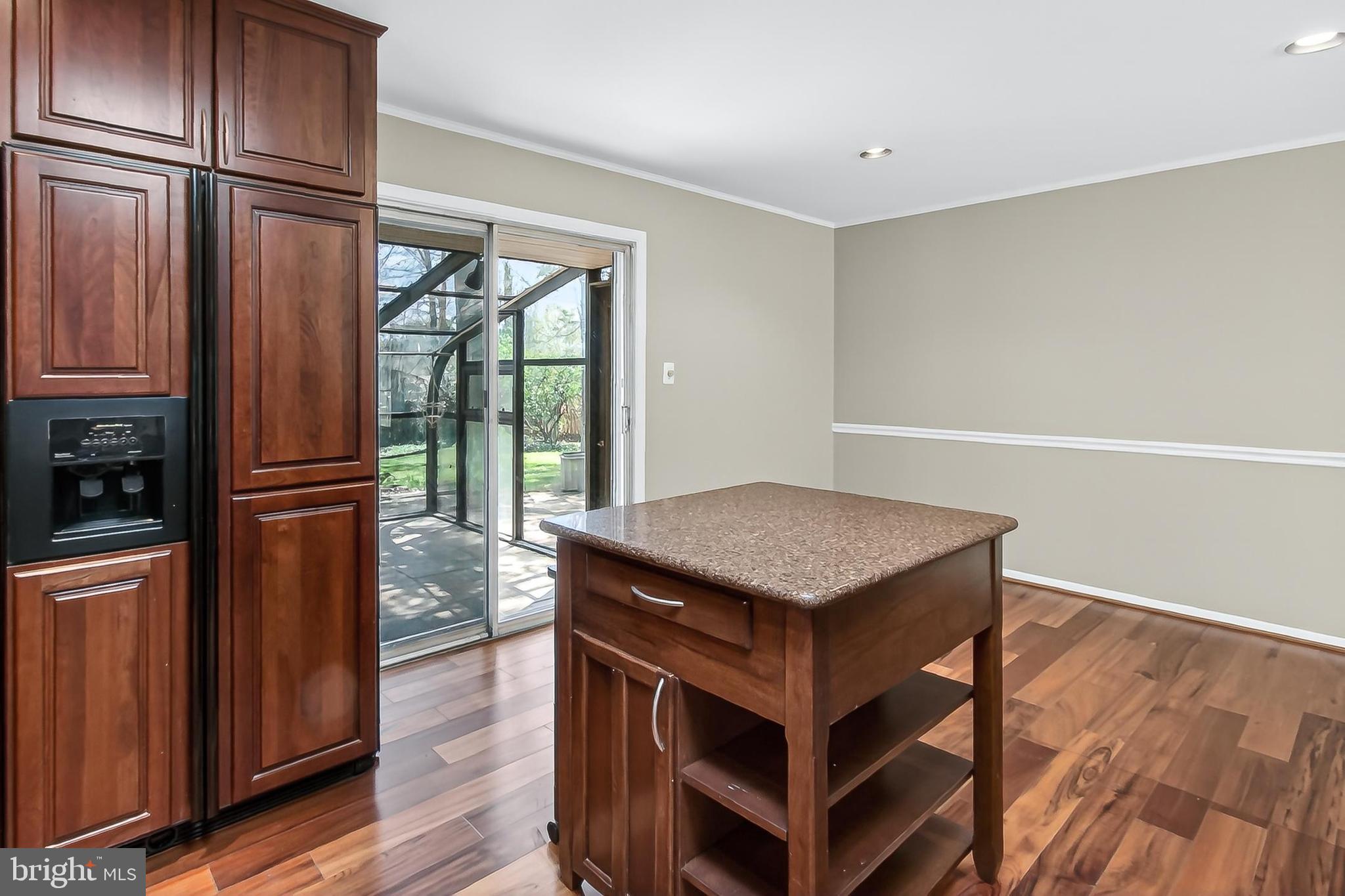 5509 Inverchapel Road Springfield, VA 22151 - Photo 11 of 34