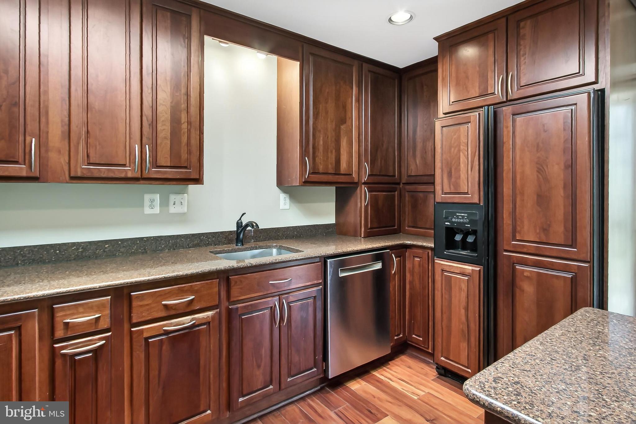 5509 Inverchapel Road Springfield, VA 22151 - Photo 12 of 34