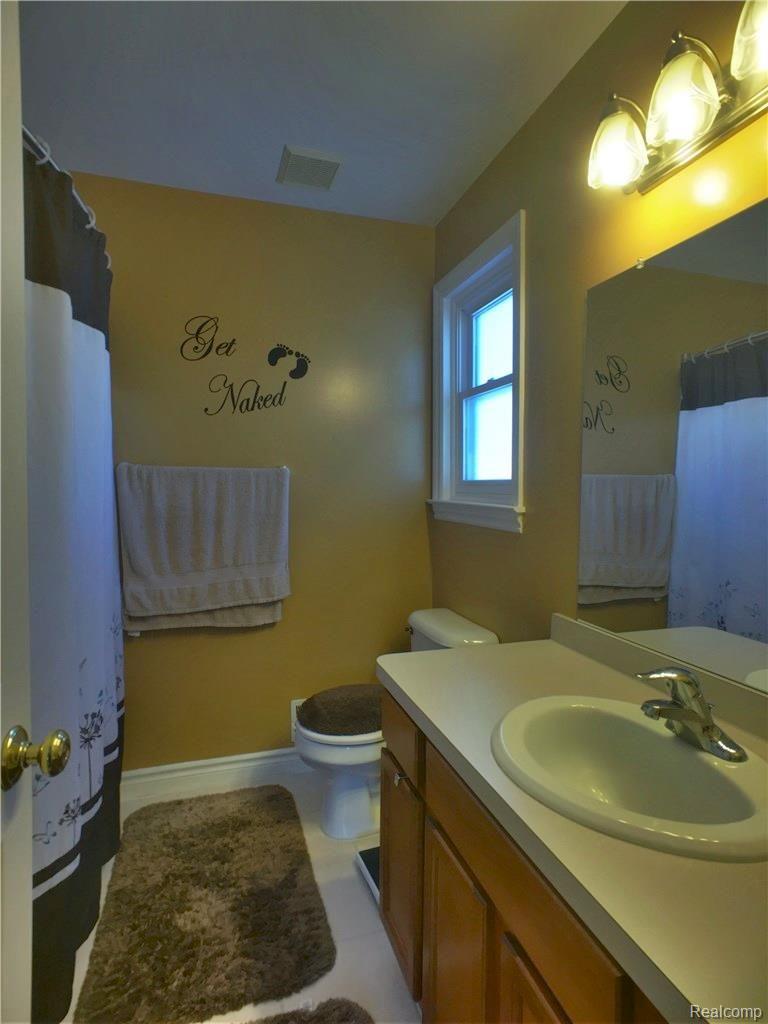 2800 Swan Road Dansville, MI 48819 - Photo 24 of 39 750 IMG_8141.jpeg