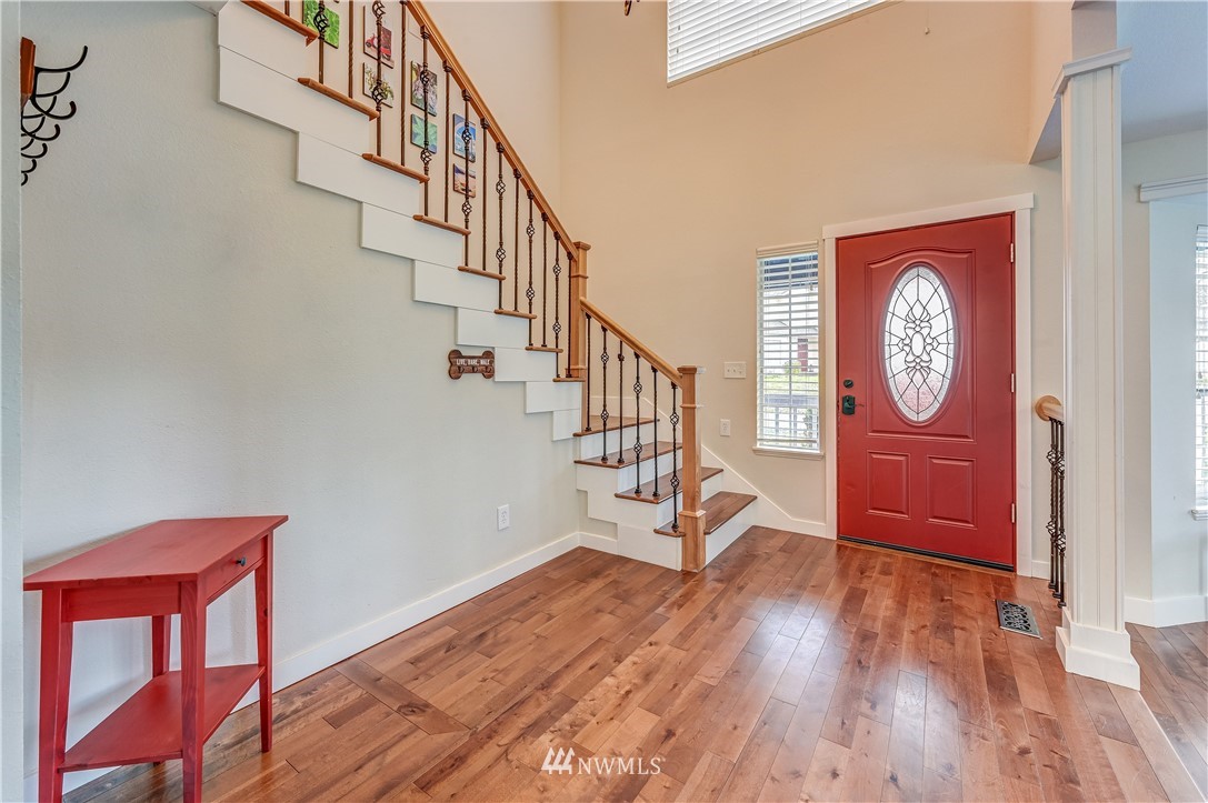 605 213th Street Southwest Bothell, WA 98021 - Photo 3 of 23
