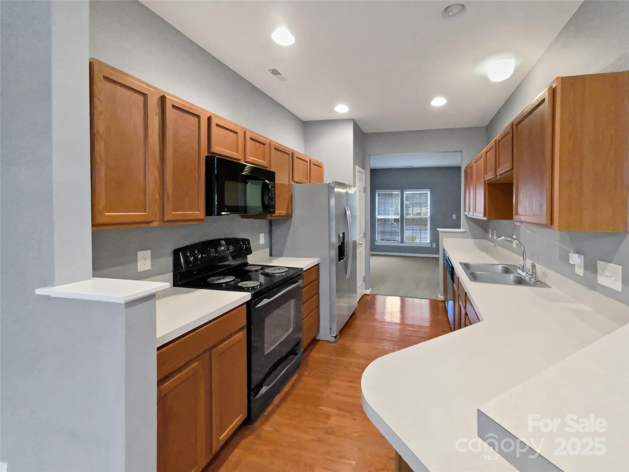 4909 Prosperity Ridge Road Charlotte, NC 28269 - Photo 6 of 21 Gallery Image 6