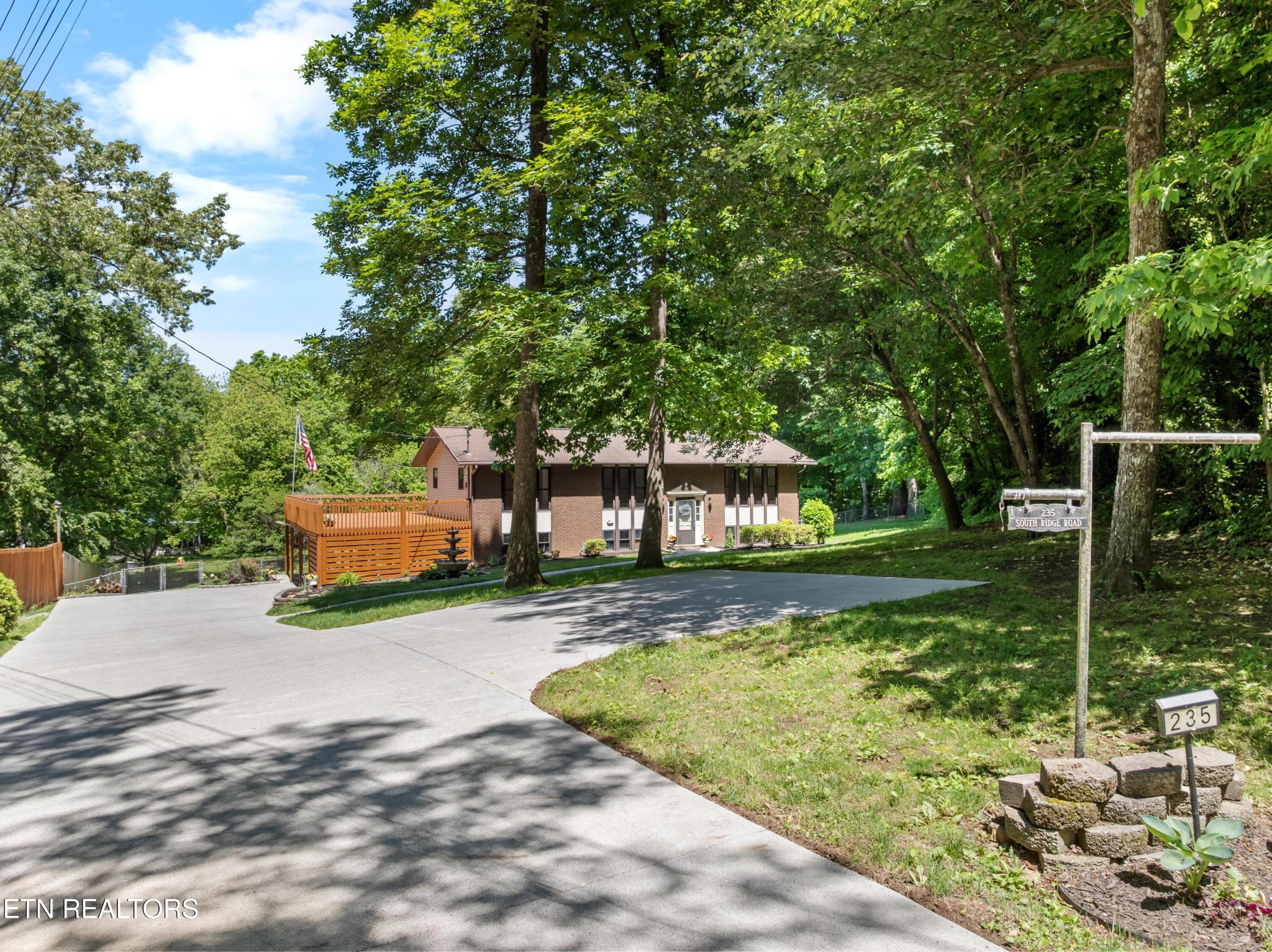 235 South Ridge Road Knoxville, TN 37920 - Photo 31 of 35
