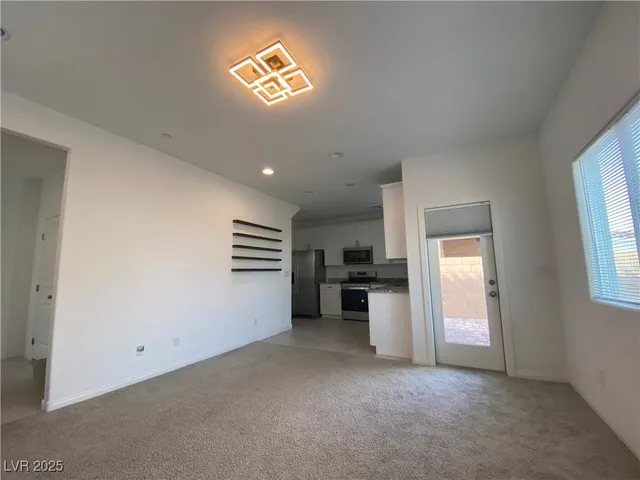 $2,000 | 412 Desert Cadence Street, Henderson, NV 89011