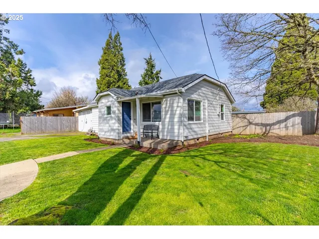 $375,000 | 212 Picture Street, Independence, OR 97351