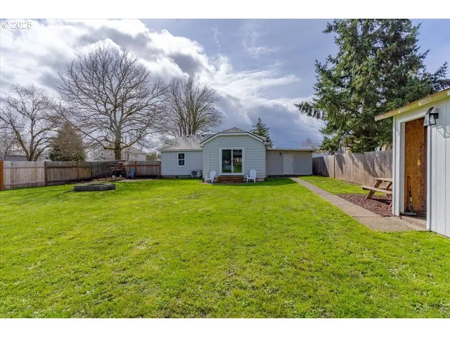 $375,000 | 212 Picture Street, Independence, OR 97351