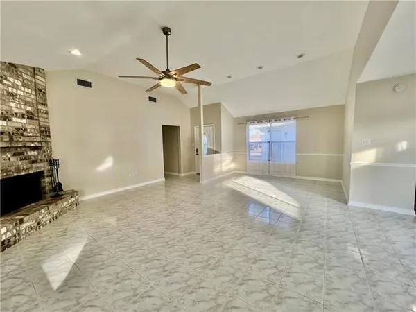 $1,900 | 107 Dixie Circle, Slidell, LA 70458