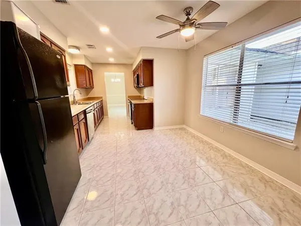 $1,900 | 107 Dixie Circle, Slidell, LA 70458