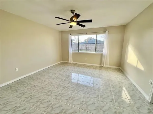 $1,900 | 107 Dixie Circle, Slidell, LA 70458