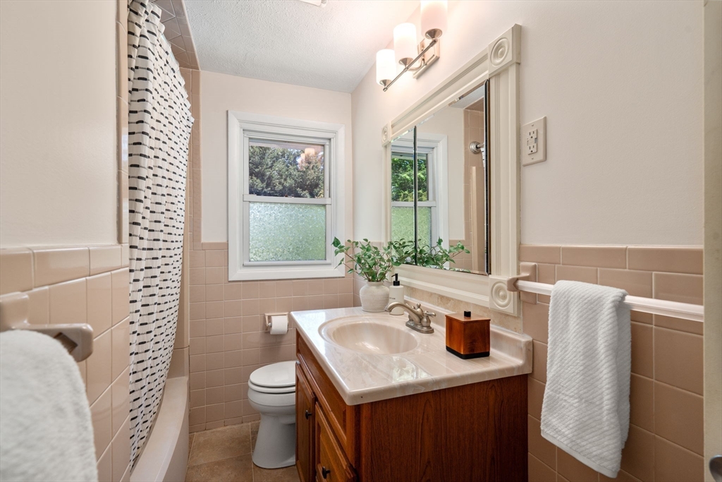 12 Theresa Road Stoneham, MA 02180 - Photo 17 of 26